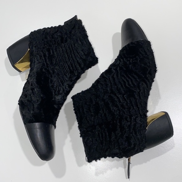Nine‎ West Joannie faux fur ankle bootie - Picture 2 of 9